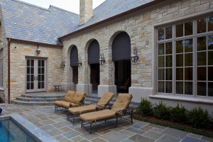 retractable patio screens with motorization
