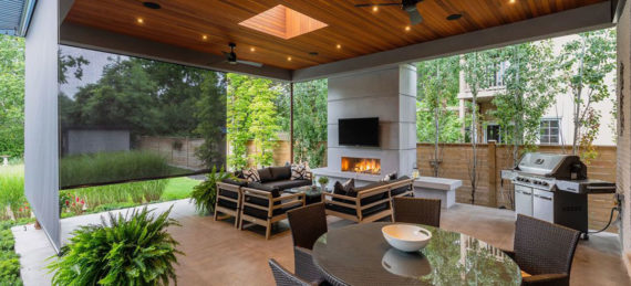 Retractable patio screens Texas